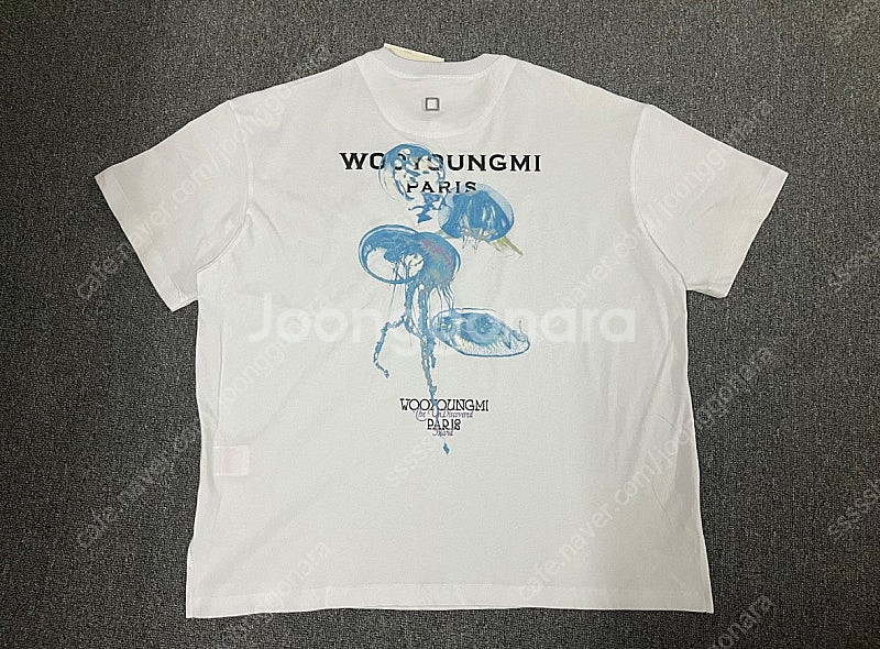 우영미 반팔티 백로고 해파리 화이트 새상품--0