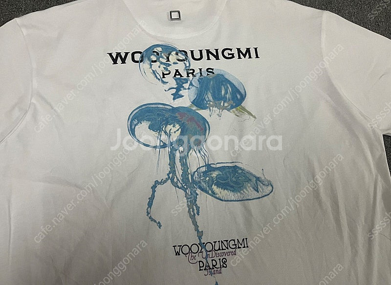 우영미 반팔티 백로고 해파리 화이트 새상품--1