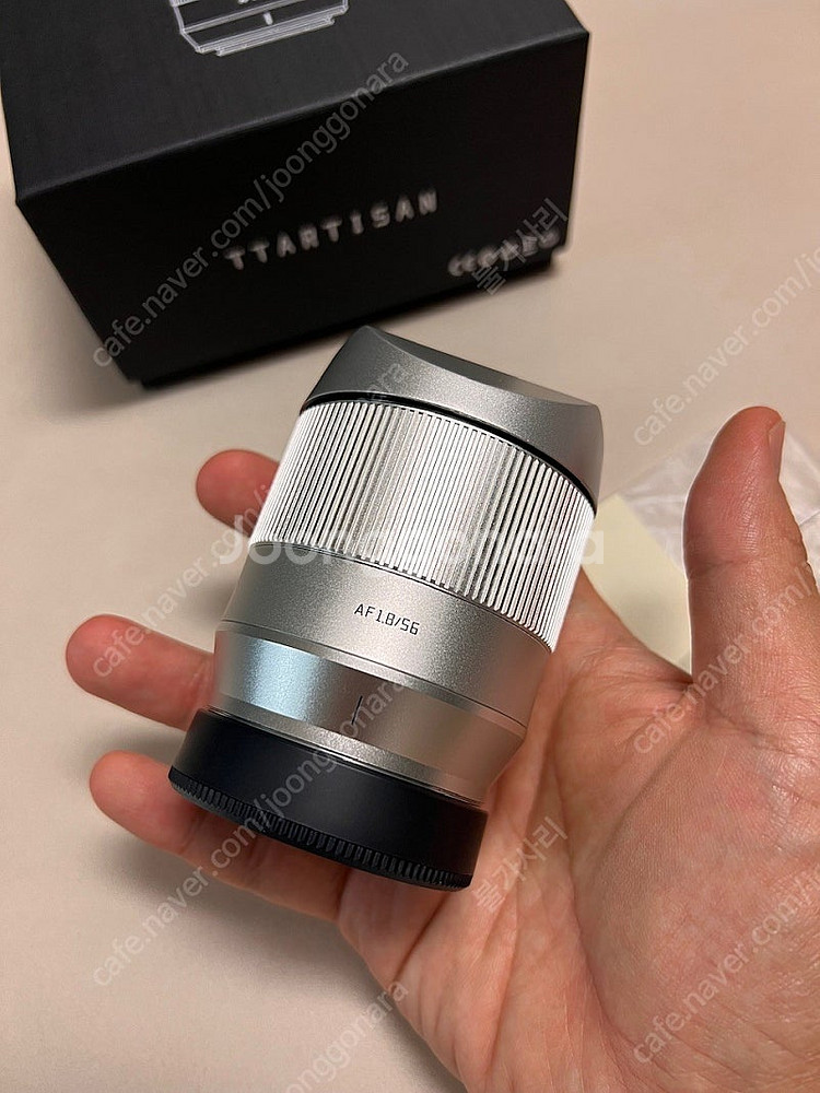 티티아티산 56mm 1.8 소니 e마운트 렌즈 56.8--3