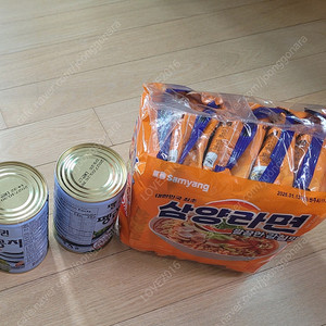 펭권꽁치 통조림2개 + 삼양라면 낱개5개 12,990원 무료 배송 팝니다.