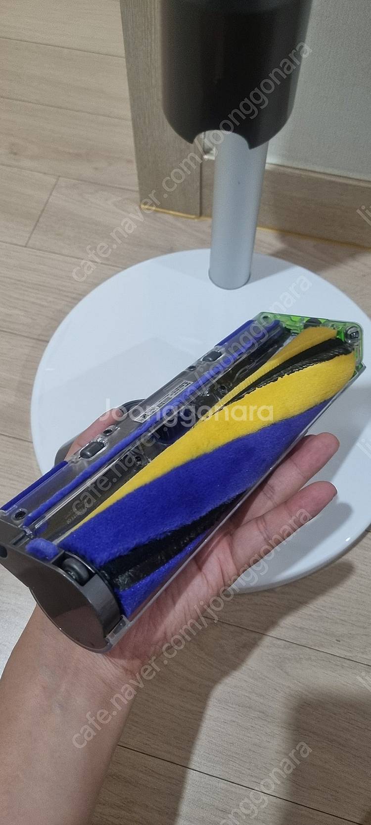 다이슨 청소기 v11 주문제작한 청소기 팝니다--3