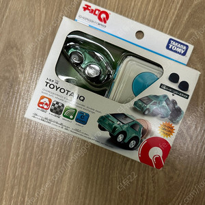 TAKARA TOMY CHORO Q HYBRID QR-06 TOYOTA IQ RC REMOTE