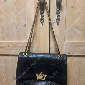 제이에스티나 티아나 퀼팅 체인 백 판매