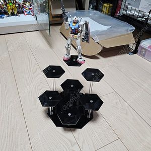 복수의레퀴엠 자쿠/LBB 건담 2대 대장군/디스플레이 케이스.스탠드/ SDCS캘리번 등 미개봉 및 가조립 프라모델 판매 (상품추가. 가격인하25.09.01)