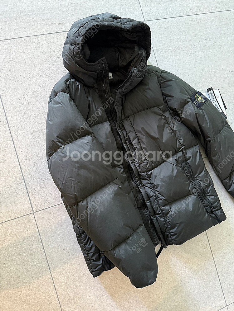 스톤아일랜드 17fw 크링클랩스 후드 패딩 L사이즈 판매 다크그린 67540223 v0059 (명작 시즌)--2
