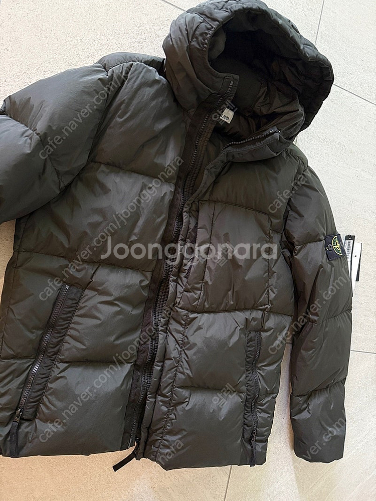 스톤아일랜드 17fw 크링클랩스 후드 패딩 L사이즈 판매 다크그린 67540223 v0059 (명작 시즌)--3