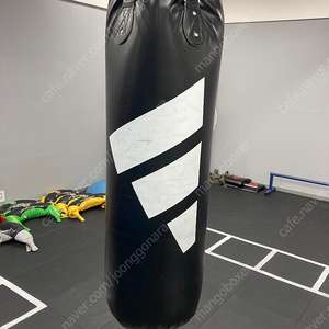 아디다스 샌드백 120x40cm 6개 판매합니다 [복싱 샌드백 / 헤비백 / 펀칭백]