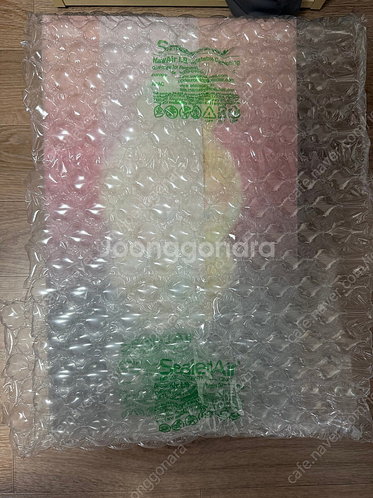 라부부 빅 인투 에너지 락 더 유니버스 인형--0