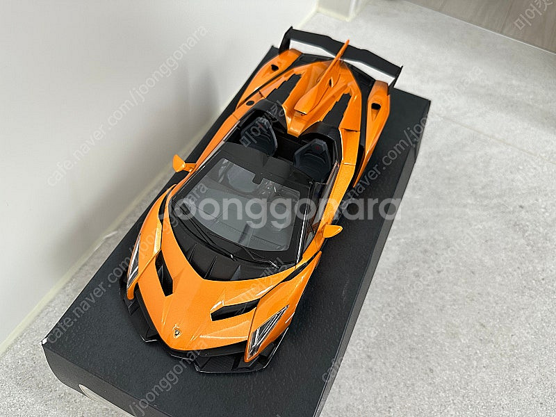 교쇼 람보르기니 베네노 로드스터 오렌지 1:18--4
