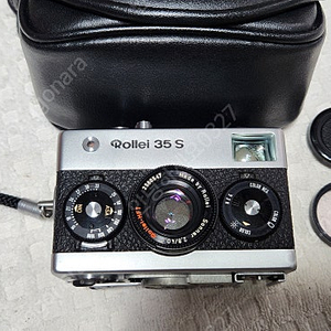롤라이35s(실버,a급), 625건전지 노출ok, rollei sonnar 렌즈 40/2.8(밝은렌즈), 필터, 캡, 스트랩, 케이스.