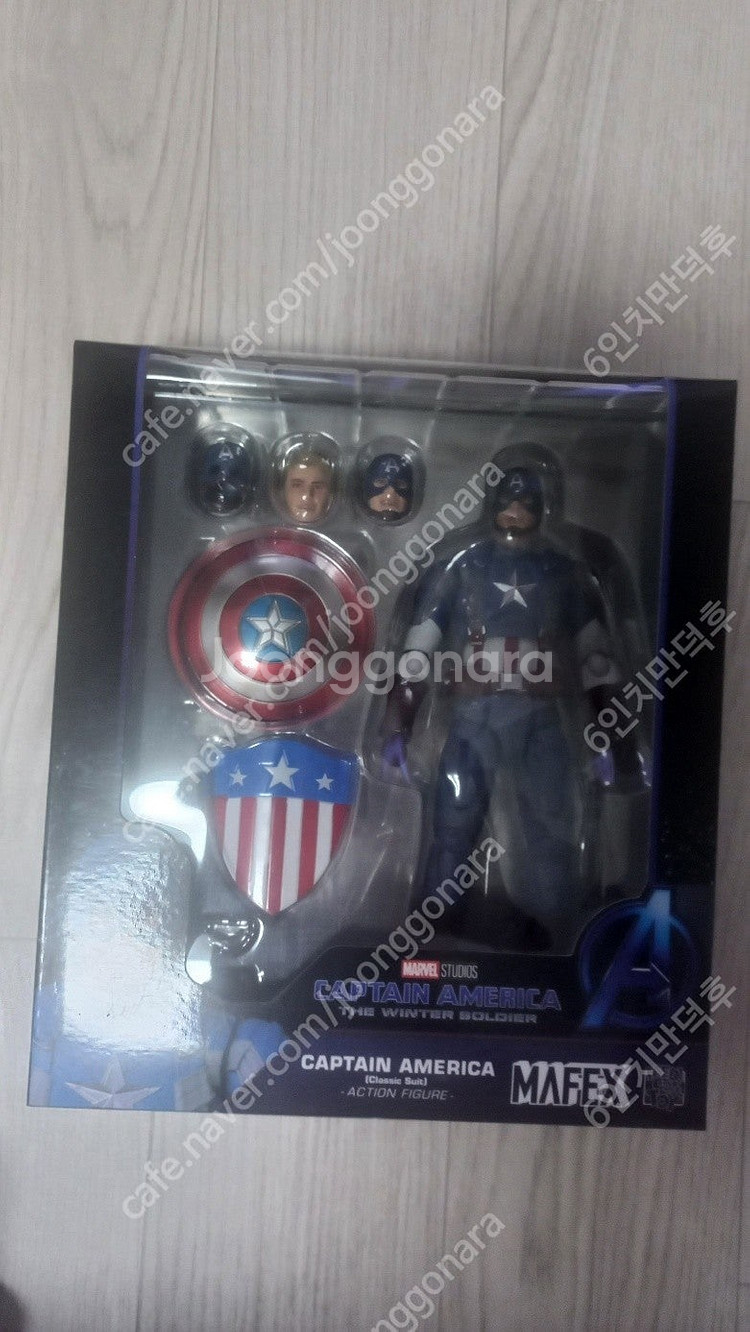 Mafex 캡틴아메리카 클래식 슈트(미개봉)팝니다.--0
