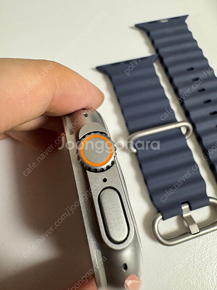 애플워치 울트라2 티타늄 오션밴드 팝니다. (3달 사용) 보증기간 넉넉합니다.--1