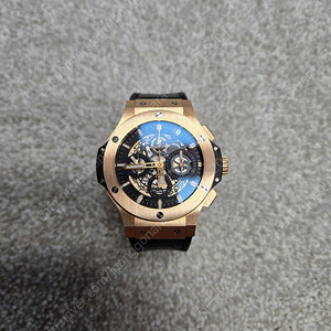 위블로 빅뱅 에어로뱅 스켈레톤 금통 44mm 남성용 시계
