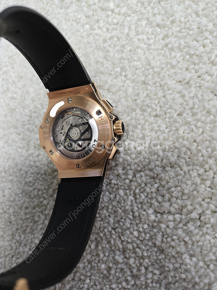 위블로 빅뱅 에어로뱅 스켈레톤 금통 44mm 남성용 시...--3