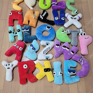 알파벳 로어 인형 세트