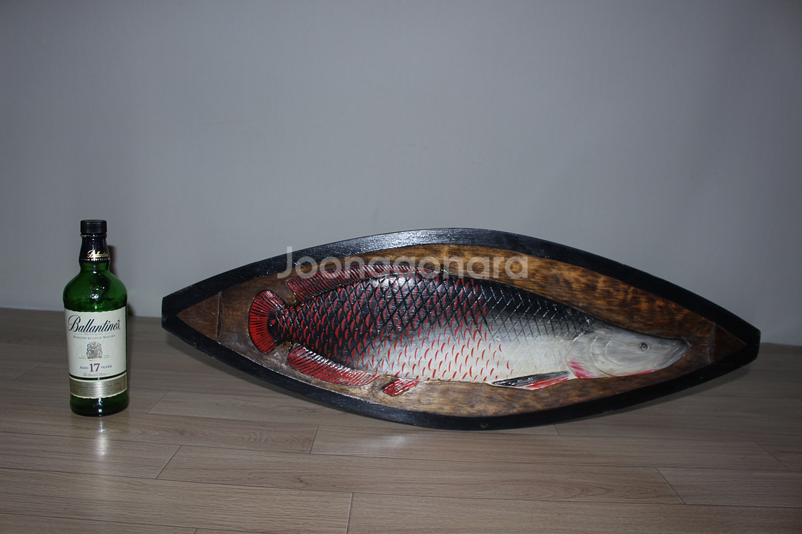 대형 삐라루꾸 브라질 아마존 물고기 원주민 목각액자--2