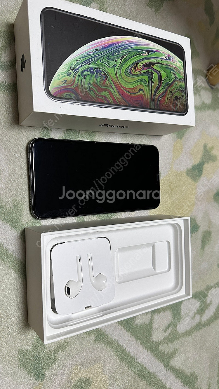 아이폰 xs max 512기가 블랙 팝니다--6
