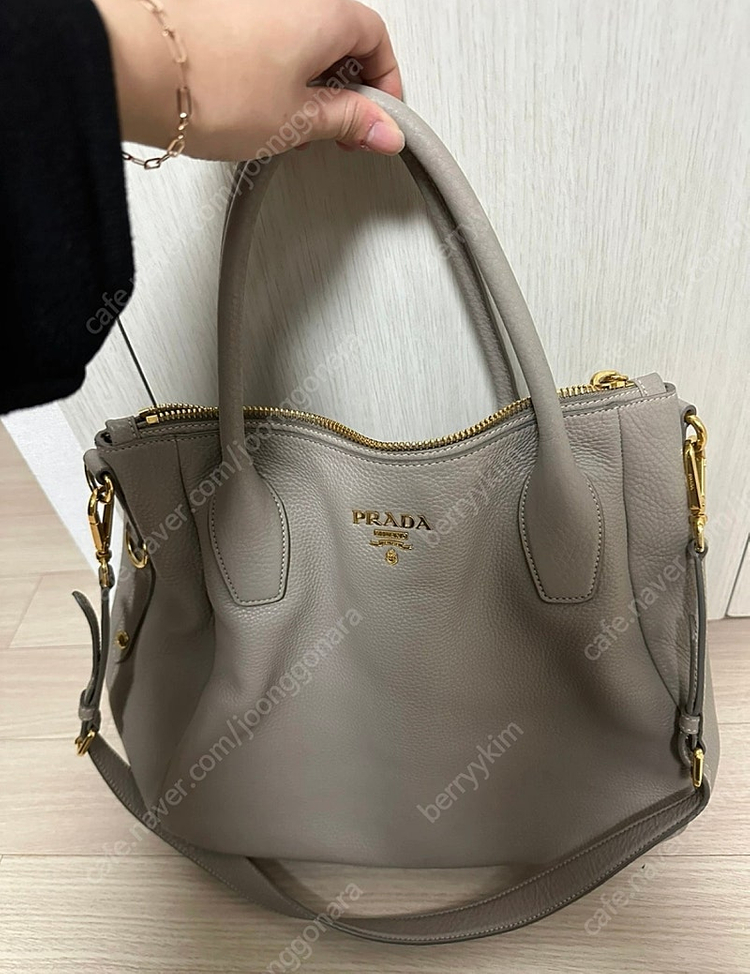 프라다 비텔로다이노백(파주 롯데 아울렛 구매) 이미지