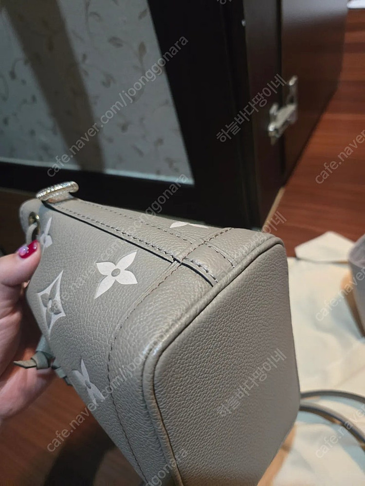 루이비통 나노노에 앙프 이미지