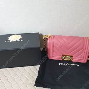 28번대 샤넬 보이백 스몰 핑크 쉐브론
