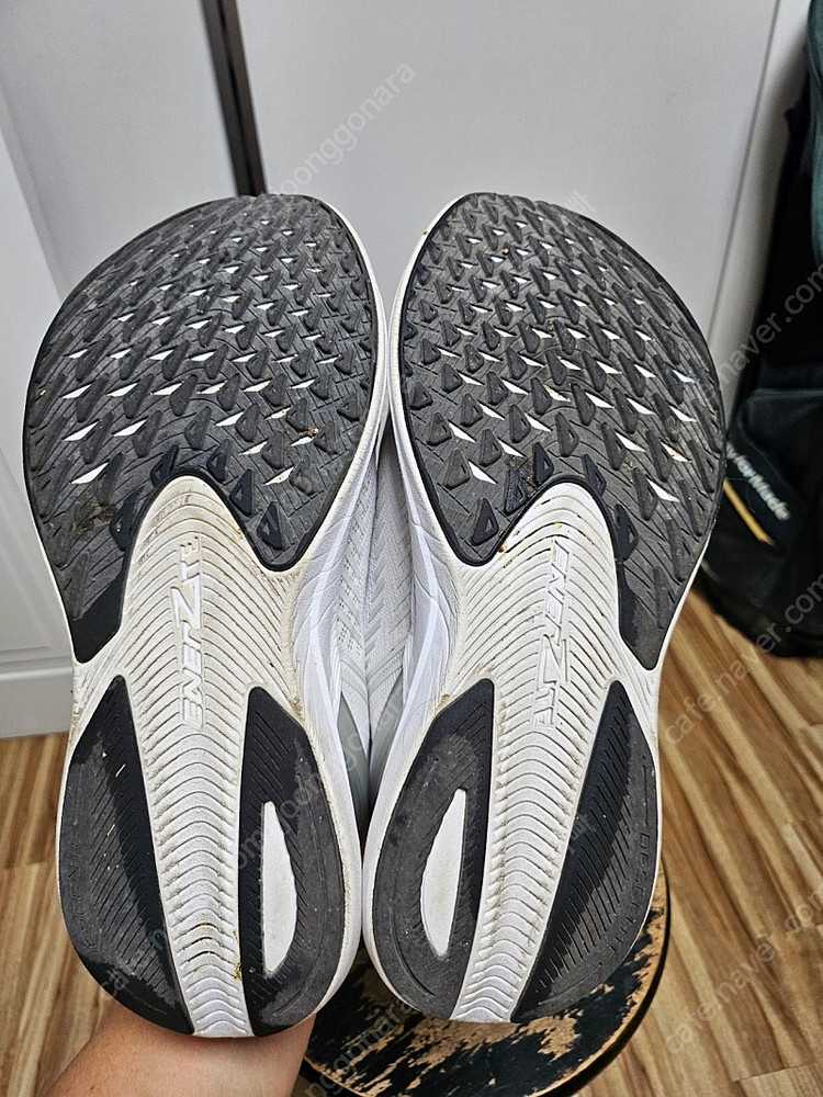 데상트 런닝화 에너자이트 슈퍼 v2 265mm 이미지