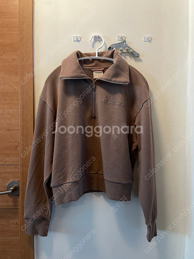 [새상품] 디스커버리 세미크롭 반집업맨투맨 여성 오버핏...--1