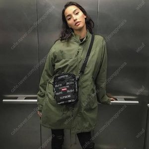 슈프림 16FW 리플렉티브 3M 숄더백