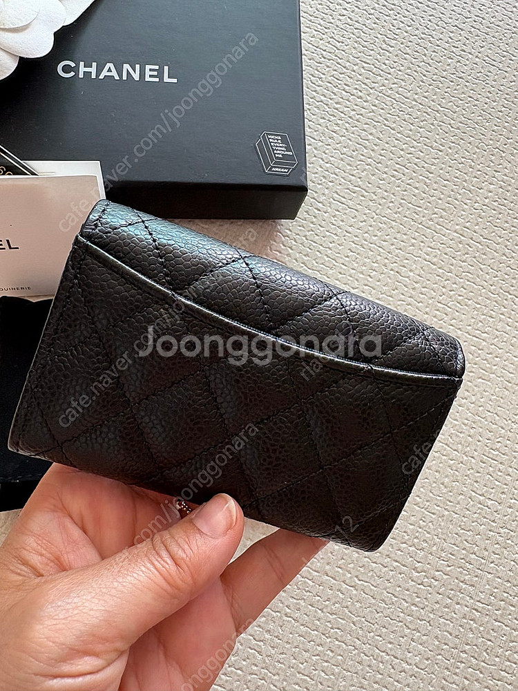 샤넬 캐비어 똑딱이 카드지갑--1