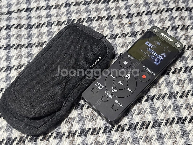 소니의 고성능 보이스레코더 ICD-UX560F--0