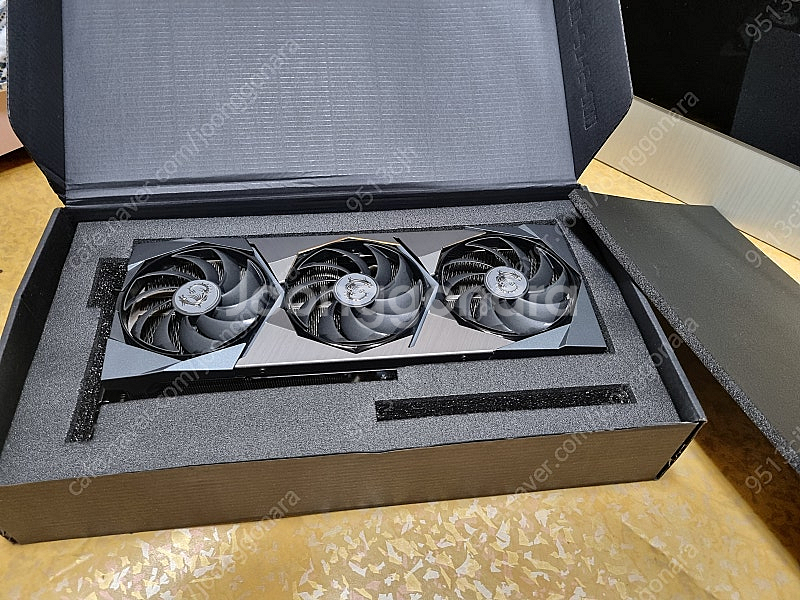 (중고)MSI RTX3070TI 슈프림 단품--0
