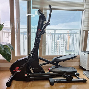 뉴발란스 전신 운동기구 일립티컬 10K