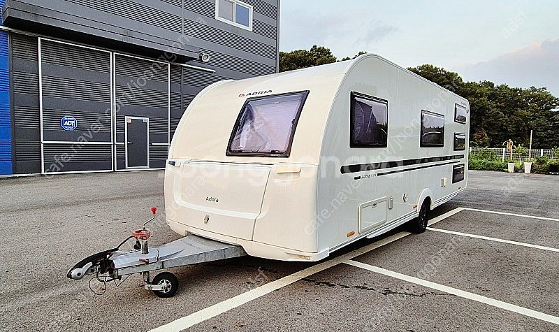 !!!두가족/9인 캠핑가능!! 아드리아 아도라613PK (3층침대/알데난방) 빠르게 판매합니다. 먼저연락주세요!!--0