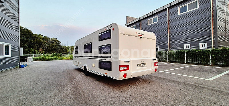 !!!두가족/9인 캠핑가능!! 아드리아 아도라613PK (3층침대/알데난방) 빠르게 판매합니다. 먼저연락주세요!!--6