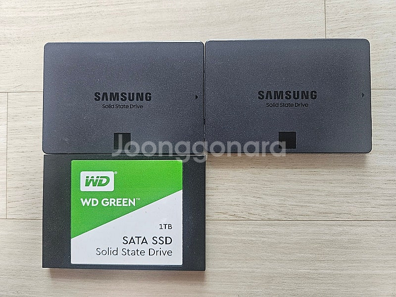 2.5" 1TB SSD--0