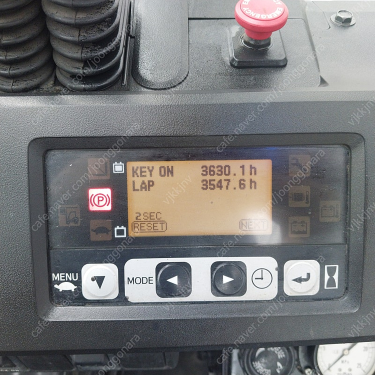 (회전포크)도요타 전동지게차 2.5톤 자동발장착 8FB25 중고 2018년식--4