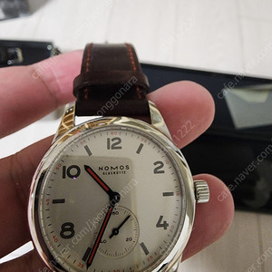 노모스 (NOMOS) 클럽 수동 36mm (CLUB) 703.1 (사파이어백) 판매 24년 6월 스탬핑
