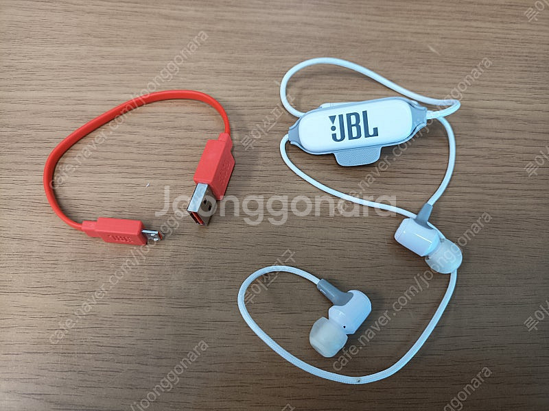 블루투스 이어폰 2개(알리캡슐 Anomoibuds IP...--0
