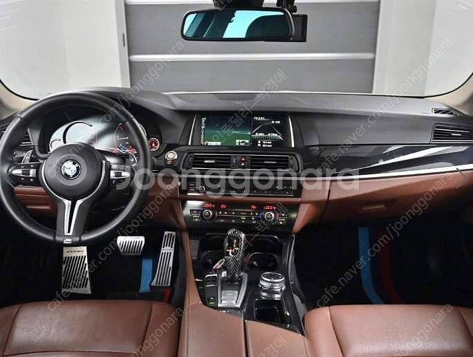 중고차 BMW 5시리즈(6세대) 520d 부부중고차 중...--2