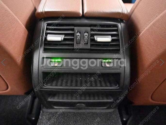 중고차 BMW 5시리즈(6세대) 520d 부부중고차 중...--6