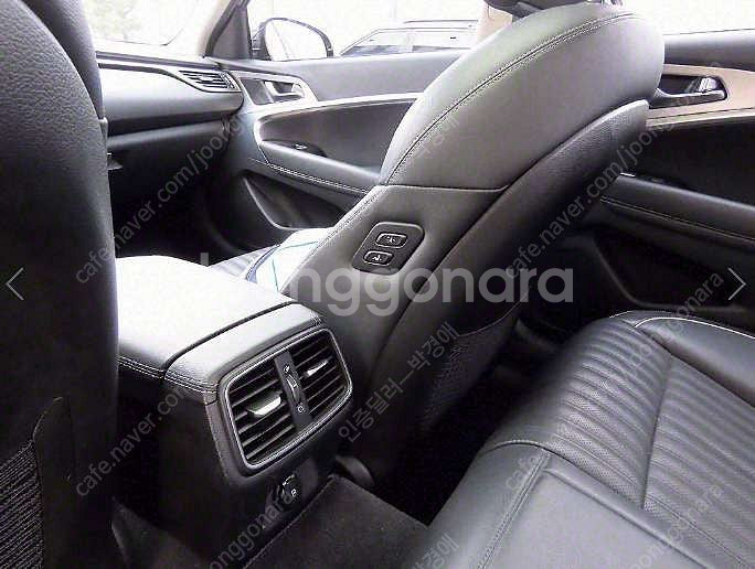 중고차 제네시스 G70 2.2D AWD 슈프림 부부중고...--8