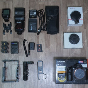 소니 A7m3 / godox v860II / 시그마 MC-11 등 각종 악세사리 판매
