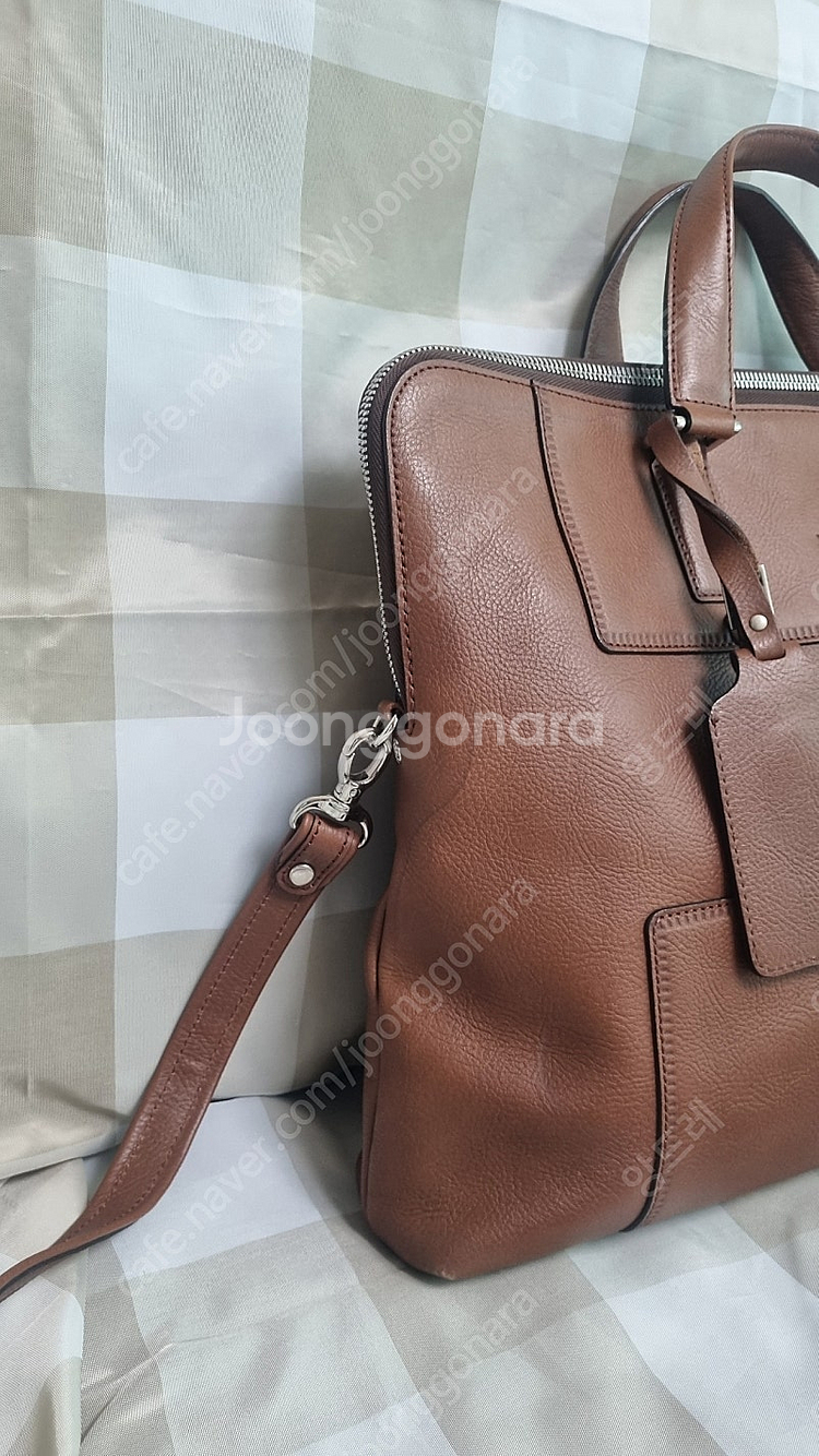 허스키 남성 가방 판매합니다--1