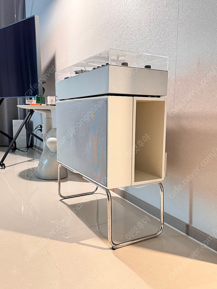 디터람스 브라운 턴테이블 오디오2+L46 스피커 세트 이미지