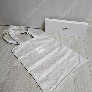 정품) 샤넬 홀리데이 에코백 (코스메틱)