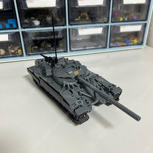 레고 밀리터리 1:45 스케일 T-72A 전차 판매