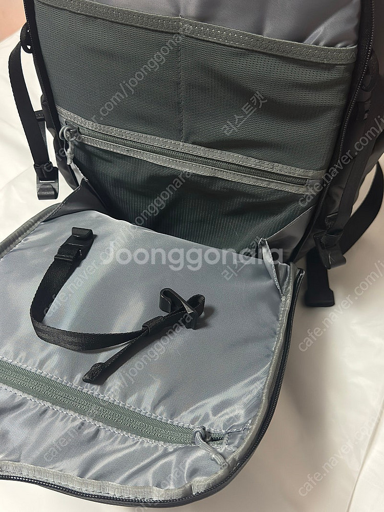 노매틱 피터매키넌 슬링백 8l + 울란지 카메라 백팩 ...--7