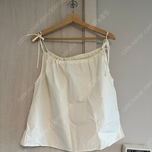 망고매니플리즈 NEED STRING SLEEVELESS