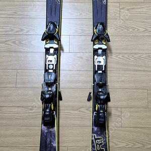 살로몬 X KART MAX 164cm 중상급자용 회전스키 판매합니다.