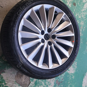 신형에쿠스 휠타이어 19인치 삽니다