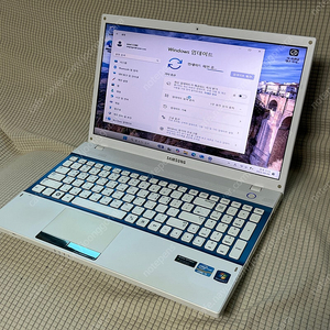 삼성 고급형 노트북 인텔 i5 지포스 외장그래픽 SSD 500GB 대용량 고속 기기 사무용 게임도 가능 고성능 랩탑 판매합니다.